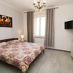Konukevi Old Town Rooms And Apartment 3*