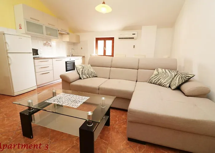 Old Town Rooms And Apartment Porec