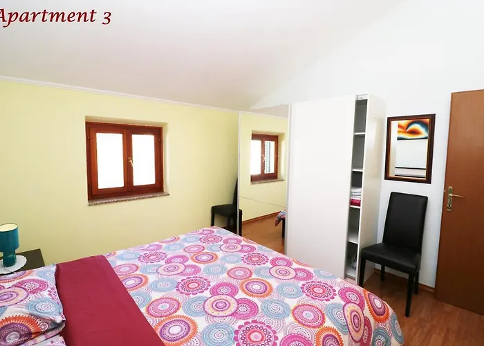 Guest house Old Town Rooms And Apartment 3*