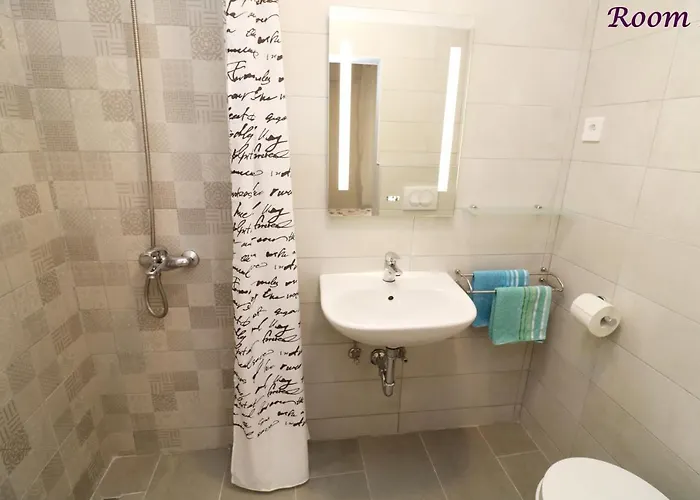 Guest house Old Town Rooms And Apartment 3*