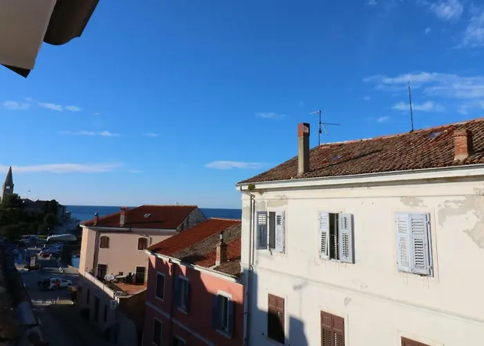 Old Town Rooms And Apartment Guest house 3*