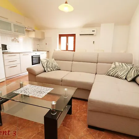 Old Town And Пореч