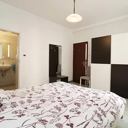 Гостьовий будинок Old Town And Пореч